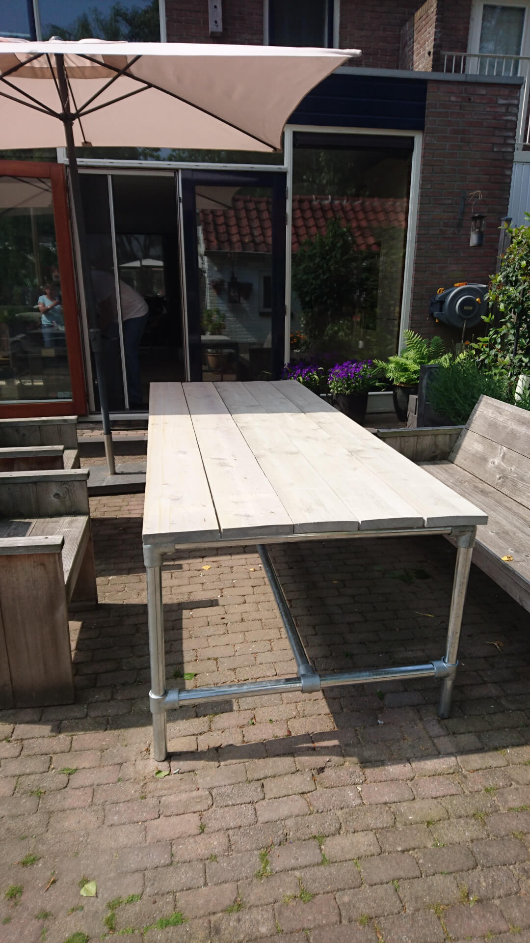 Gartentisch 04