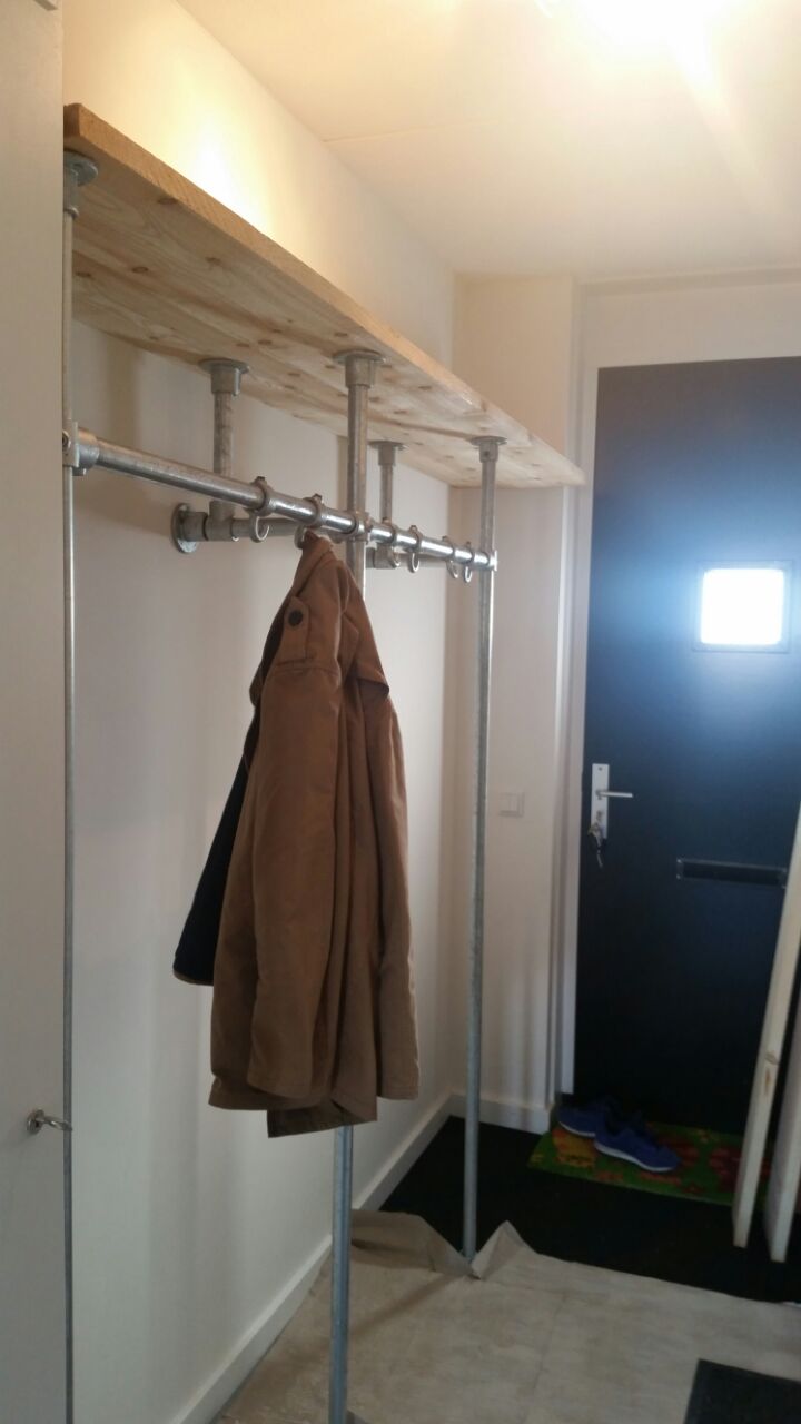 Garderobe 11