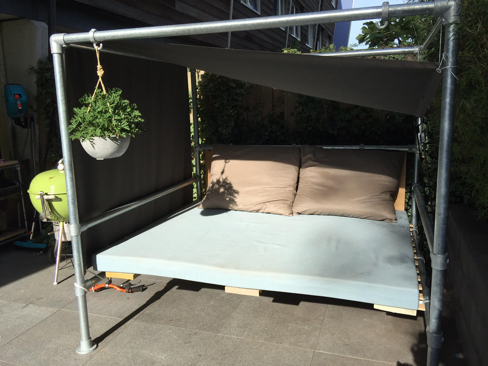 Loungebett 02